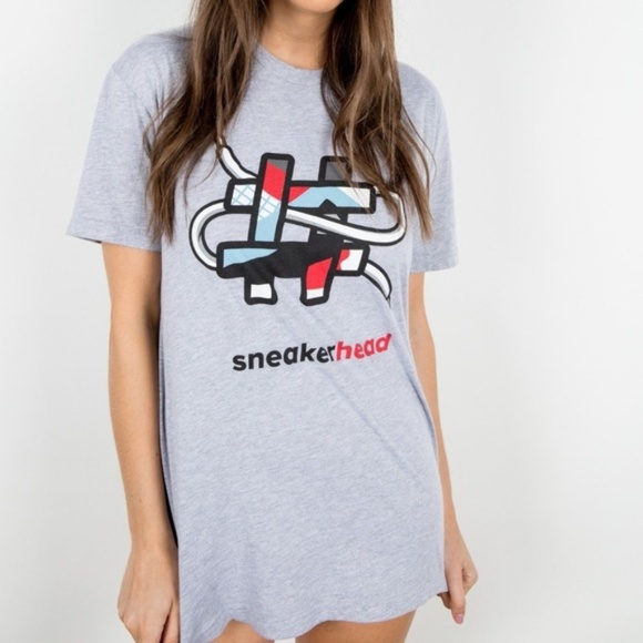 GRAPHIC TEE SHIRT - Picture 1 of 1